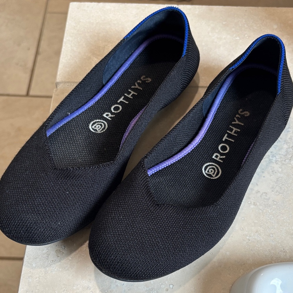 Rothy's Women's Black and Blue Flats